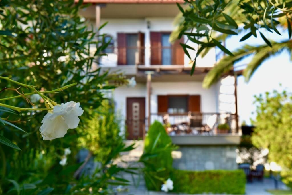 K-Home Villa, Your Enchanting Getaway Pefkochori Exterior photo